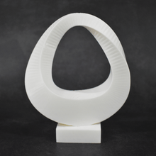 Eterna Möbius - Modern Abstract Infinity Sculpture